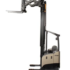 CROWN RMD6000 REACH TRUCK